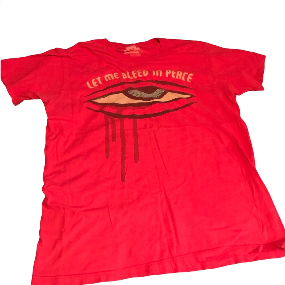 Tee